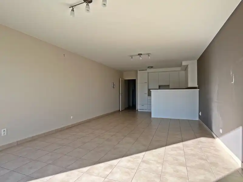 INSTAPKLAAR APPARTEMENT IN OOSTDUINKERKE-BAD foto 7