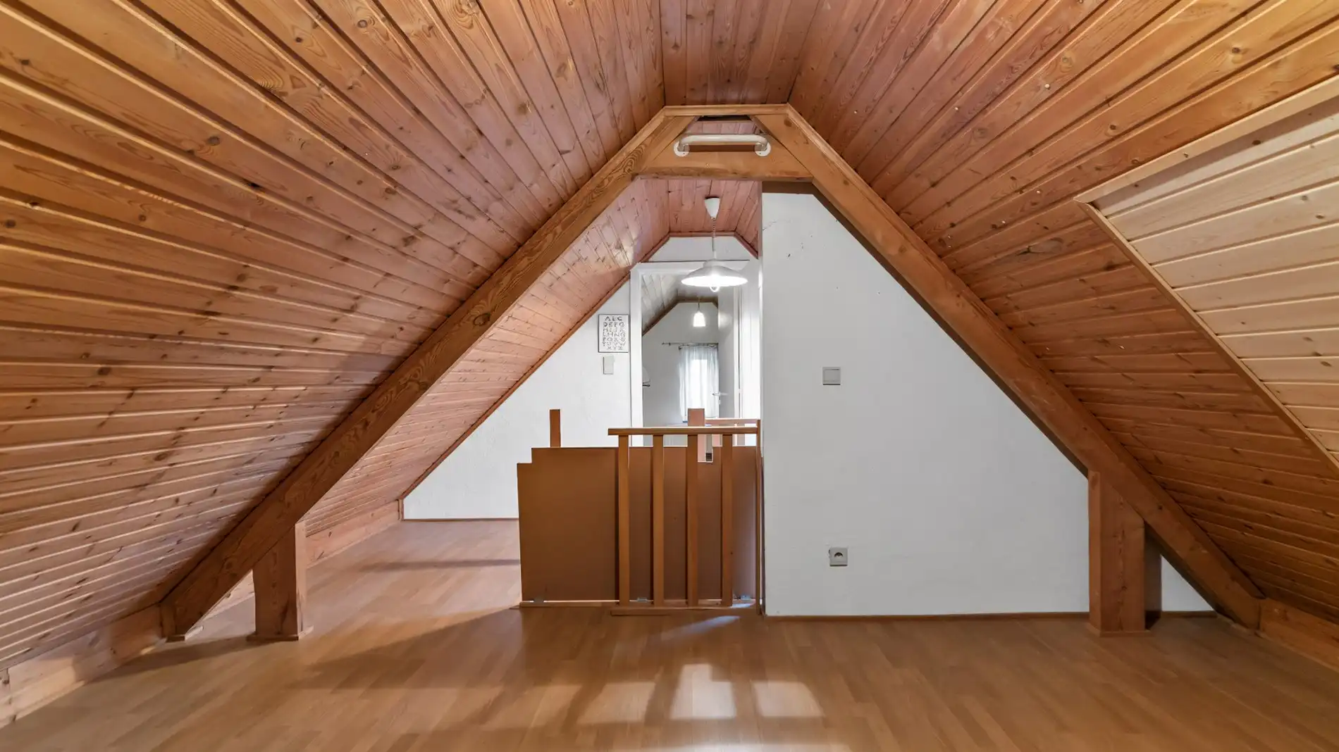 Riante gezinswoning met tal van mogelijkheden nabij Maastricht! foto 23