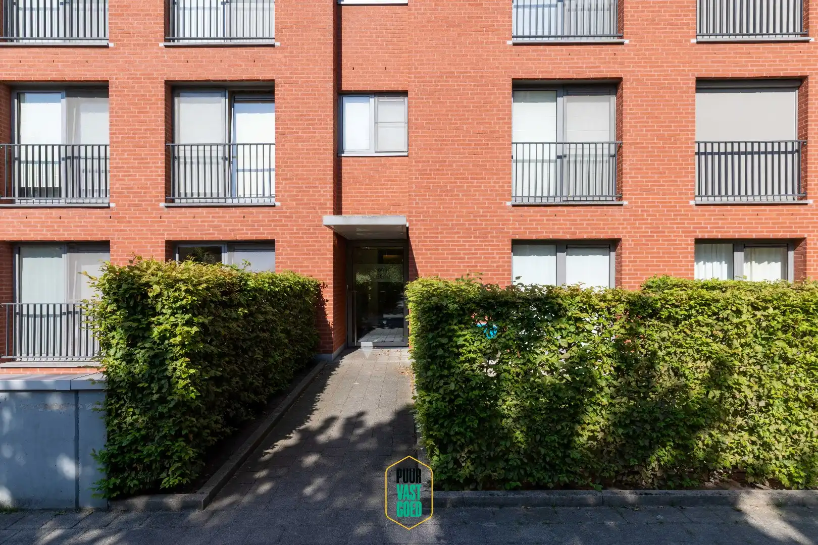 Recent, instapklaar, 2 slpk appartement in gegeerde buurt. foto 21