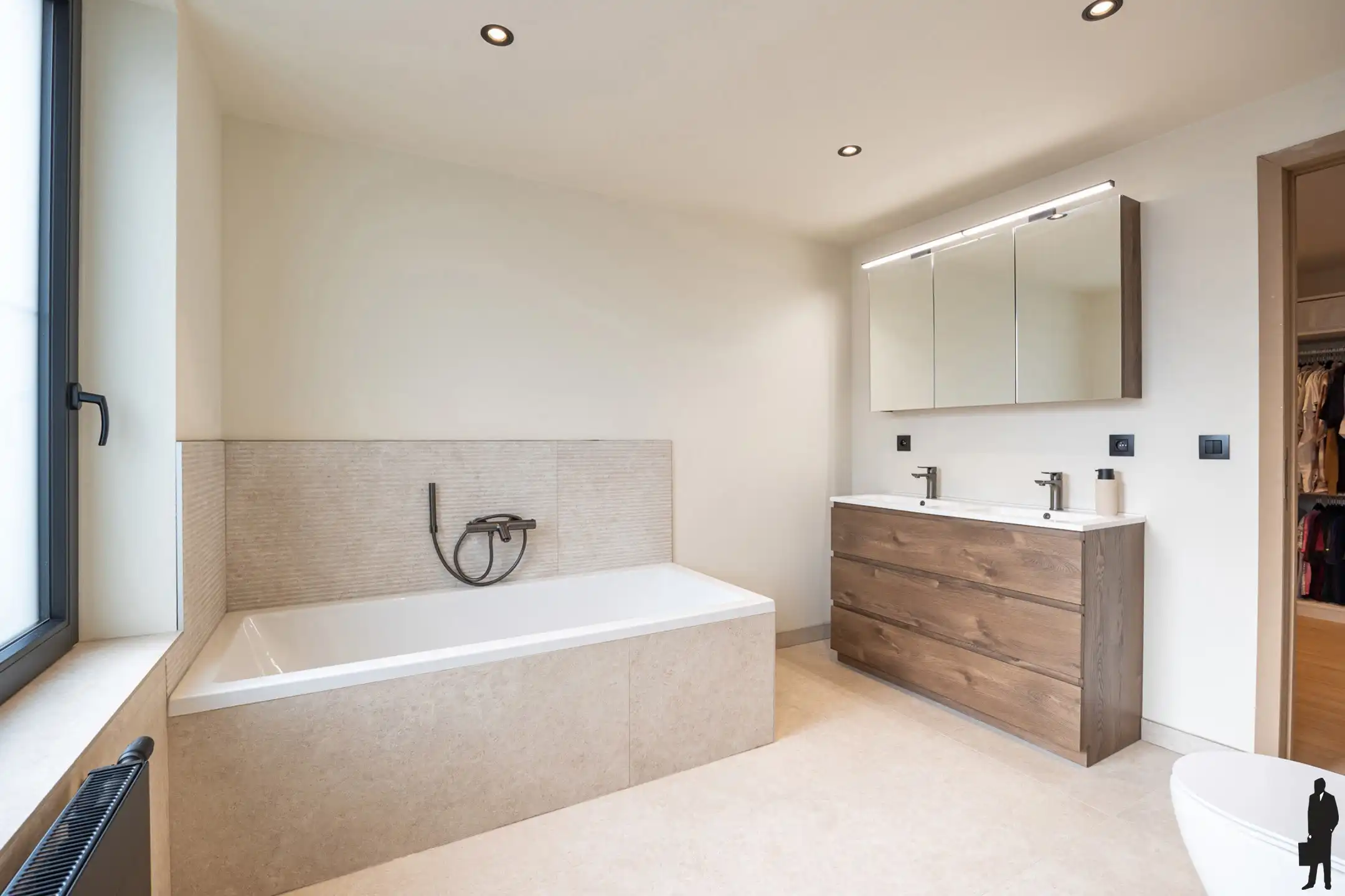 Instapklare en volledig gerenoveerde woning met garage&nbsp; foto 14