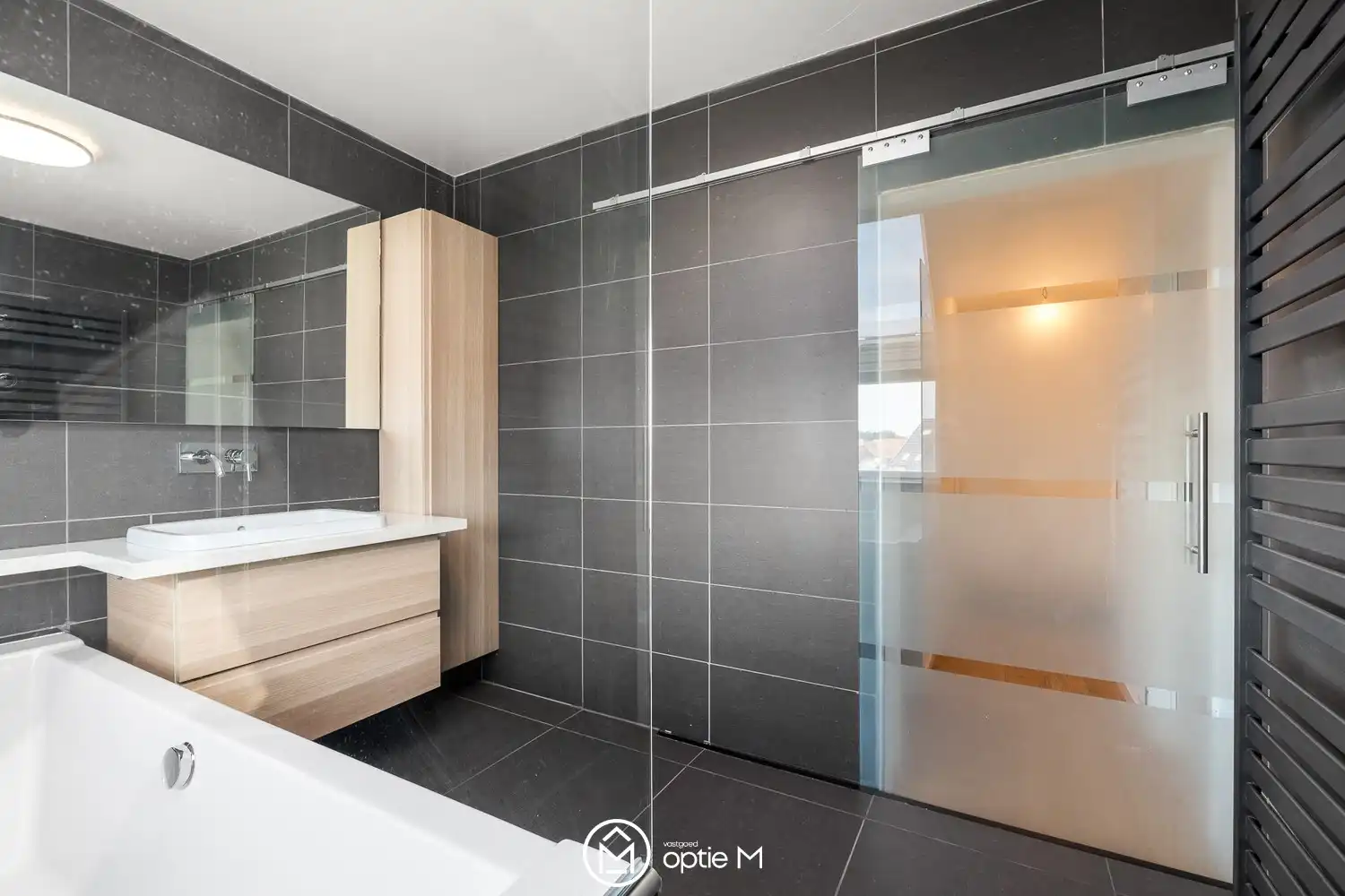 Instapklaar appartement te koop in Hasselt inclusief garage foto 14