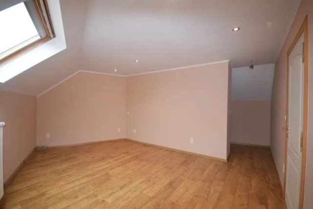 Appartement met twee slaapkamers en terras foto 17