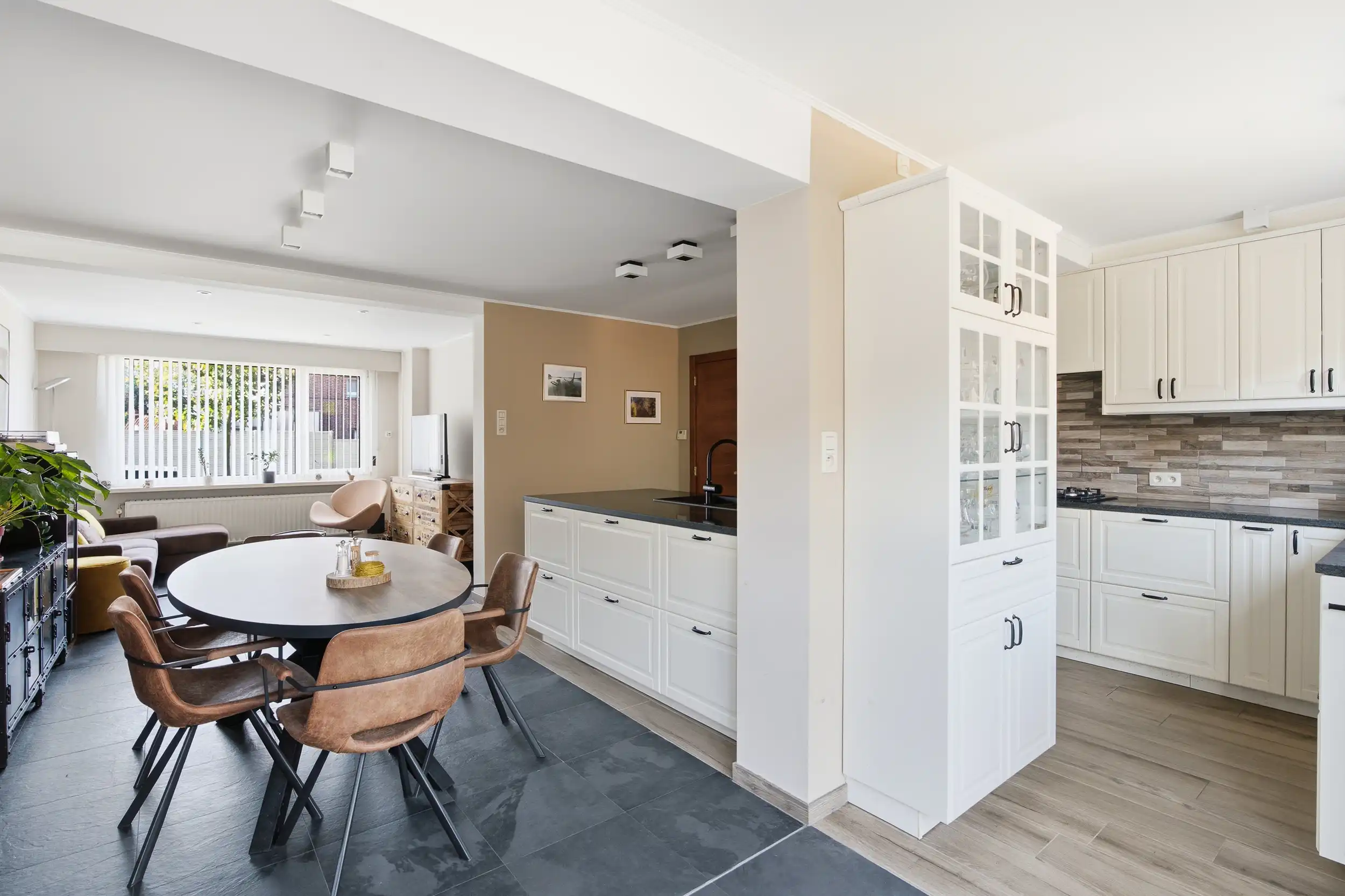 Instapklare rijwoning 3 slp nabij Gentbrugse Meersen foto 7