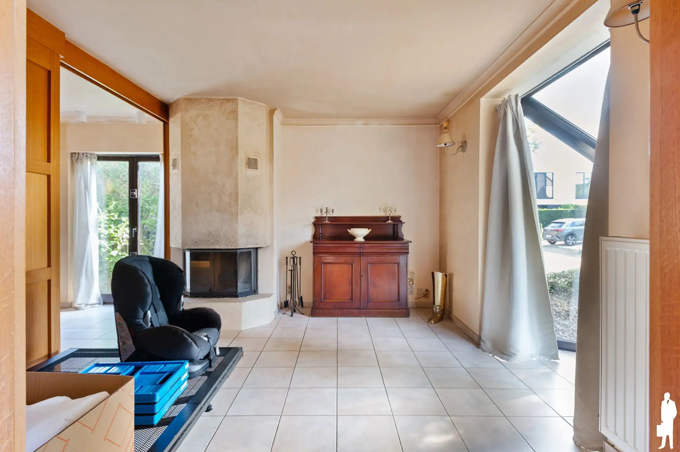 Te renoveren villa in doodlopende straat  foto 4