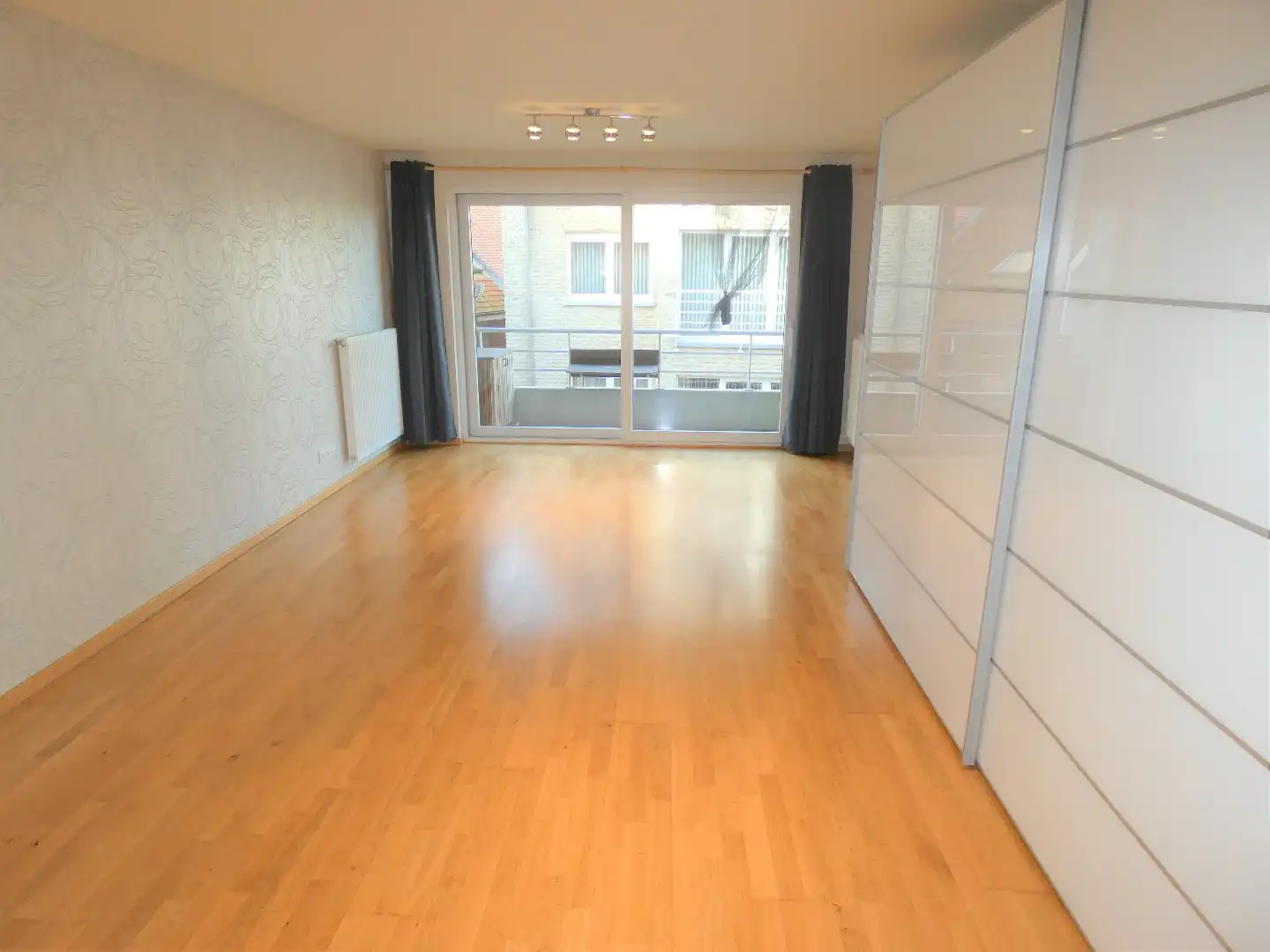 Centraal gelegen 1-slaapkamer appartement met zonnig terras, Torhout foto 3