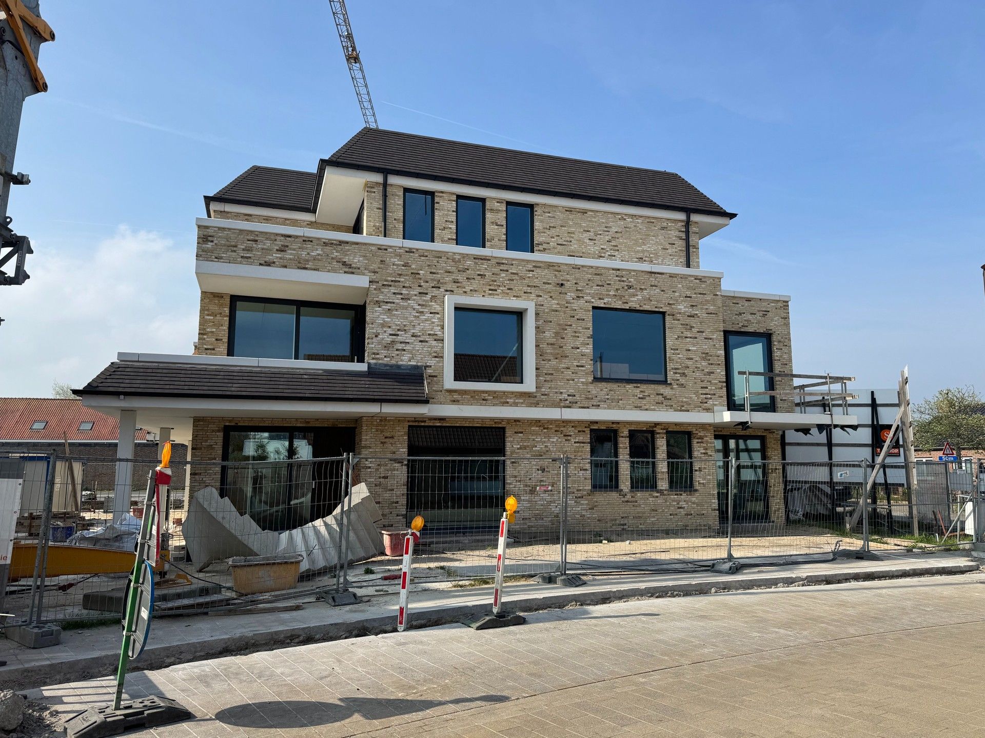 Nieuwbouw gelijkvloers appartement met 2 slaapkamers. foto 9