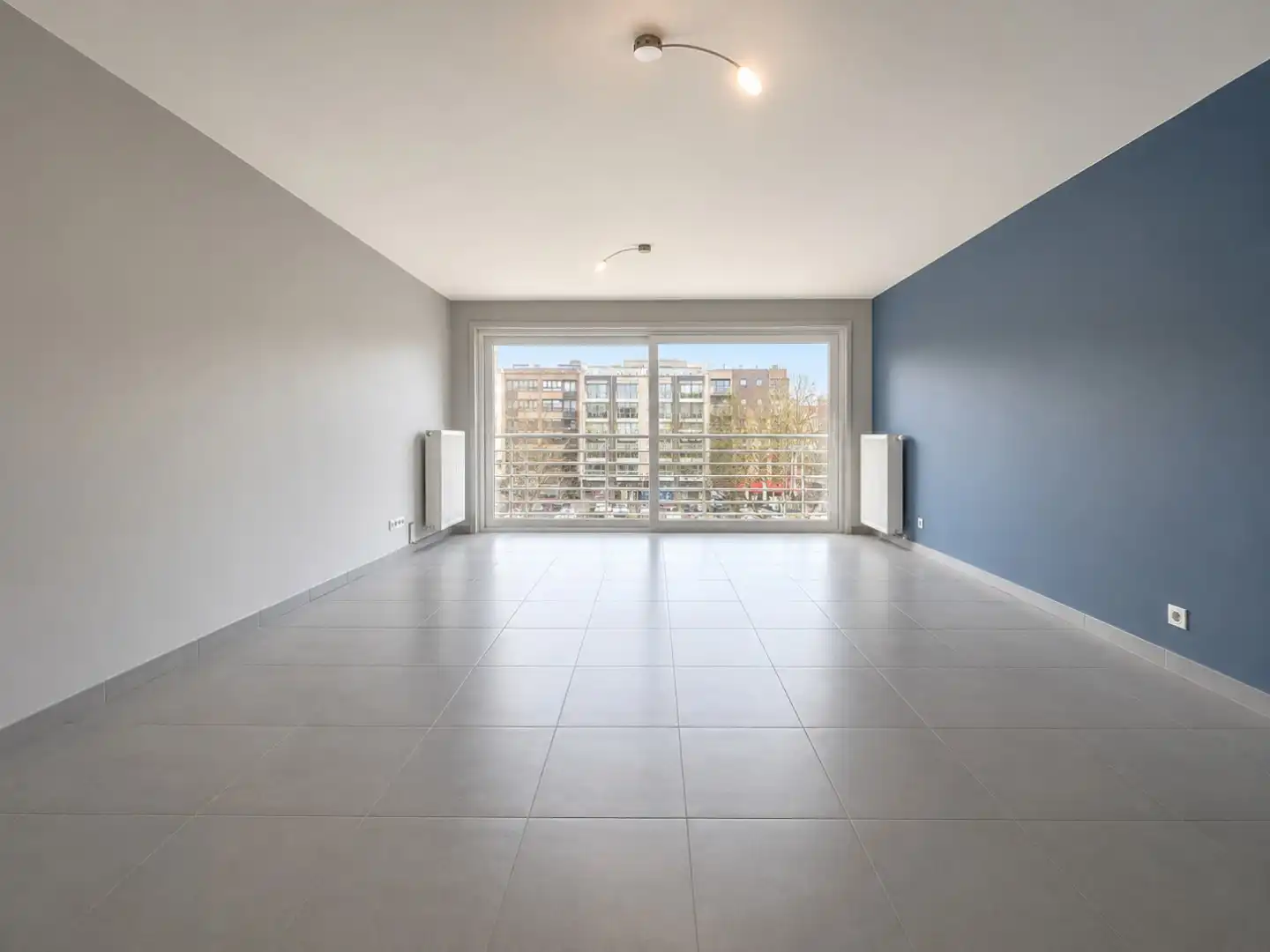 Instapklaar één-slaapkamerappartement te huur in Blankenberge foto 2