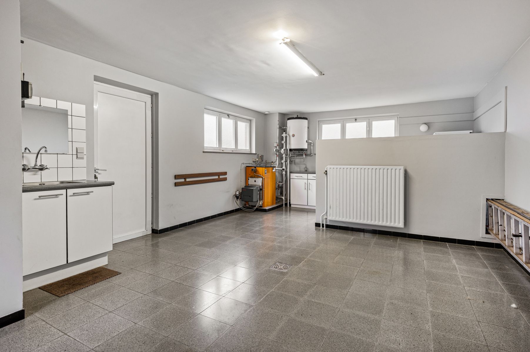 Ruime gezinswoning met tuin en garage op 856 m2 foto 14