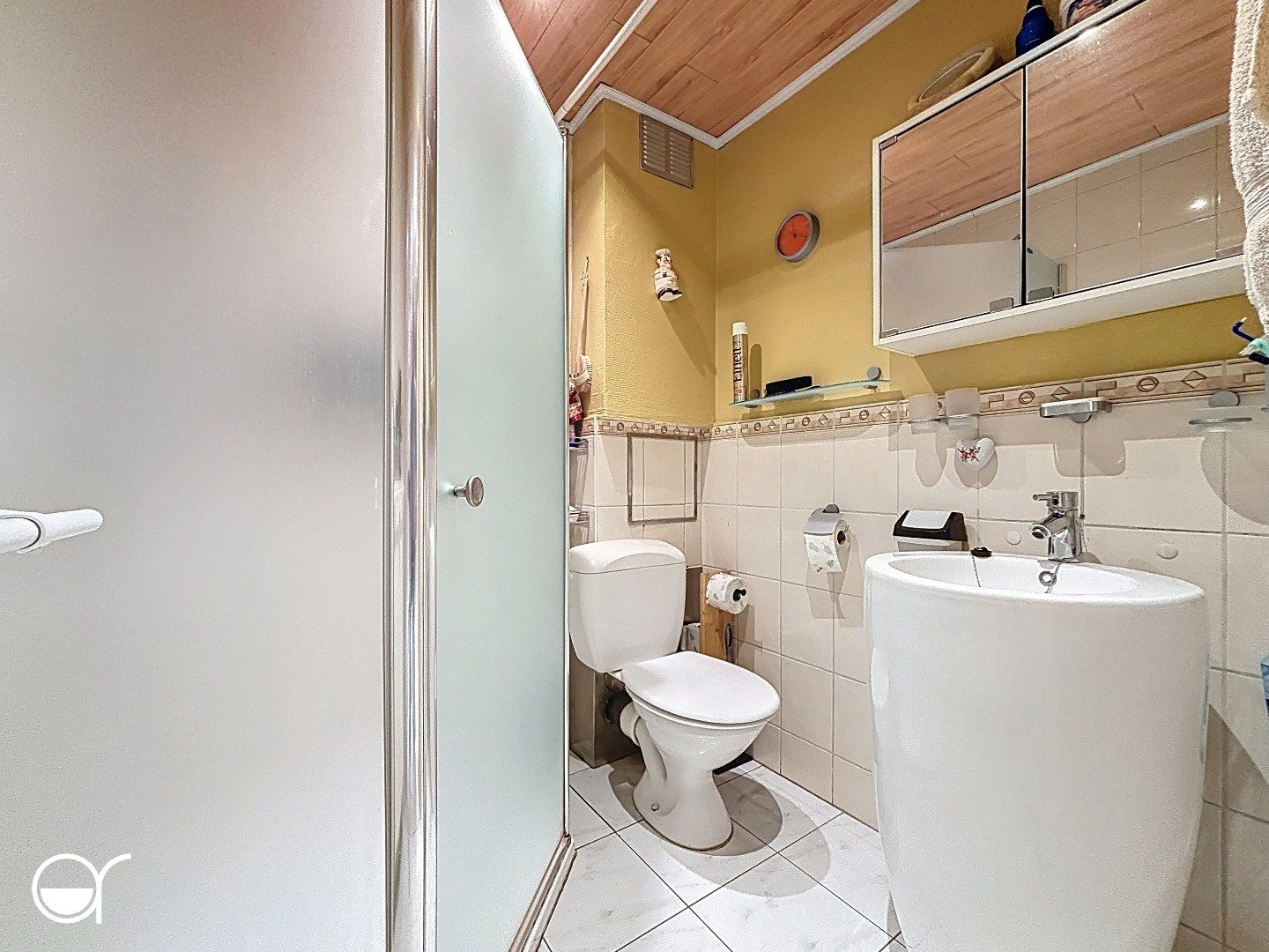 2-slaapkamerappartement aan het water foto 11