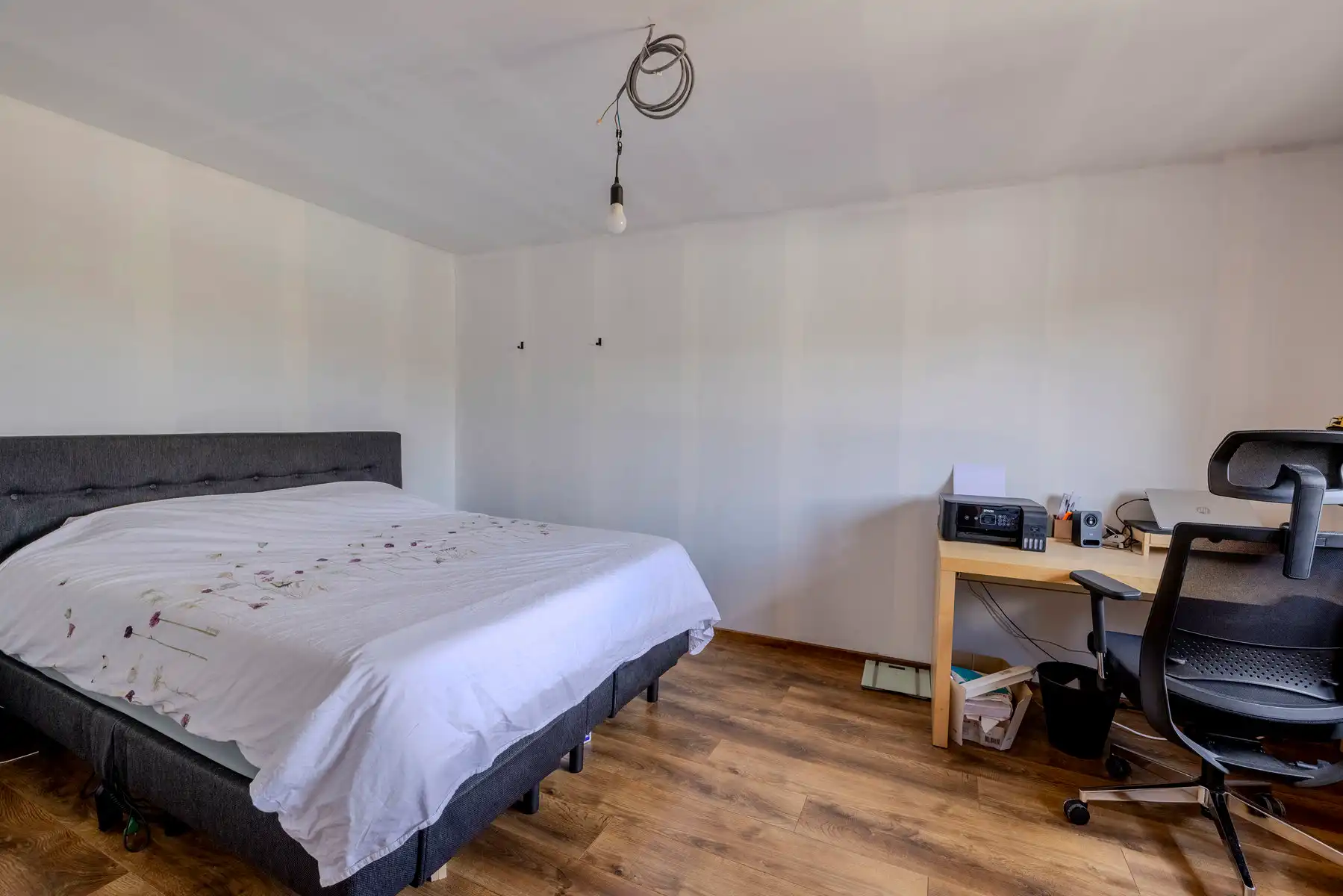 Gerenoveerde, energiezuinige woning met 3 slpks en tuin foto 15
