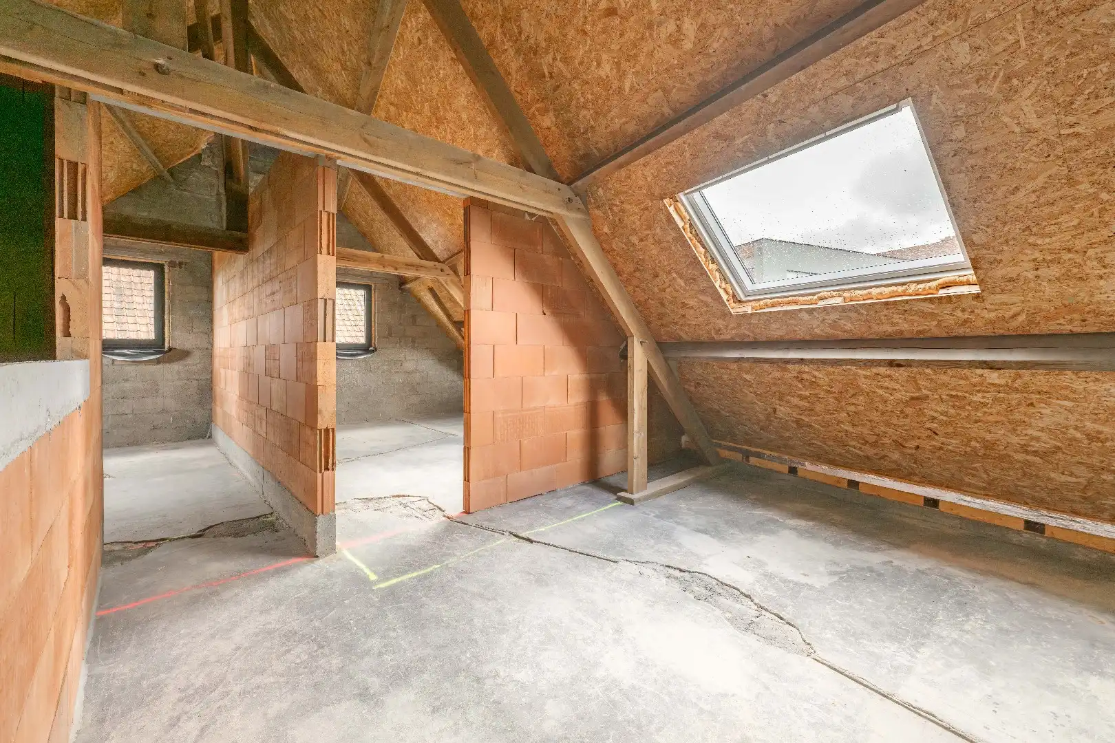 CASCO WONING met 4 slaapkamers en veel potentieel TE KOOP in Ruiselede! foto 21