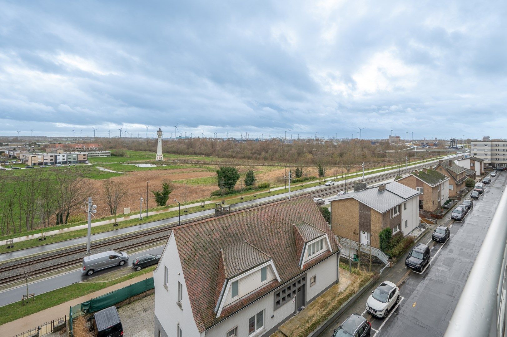 Volledig gerenoveerd appartement - achterzijde Zeedijk foto 7