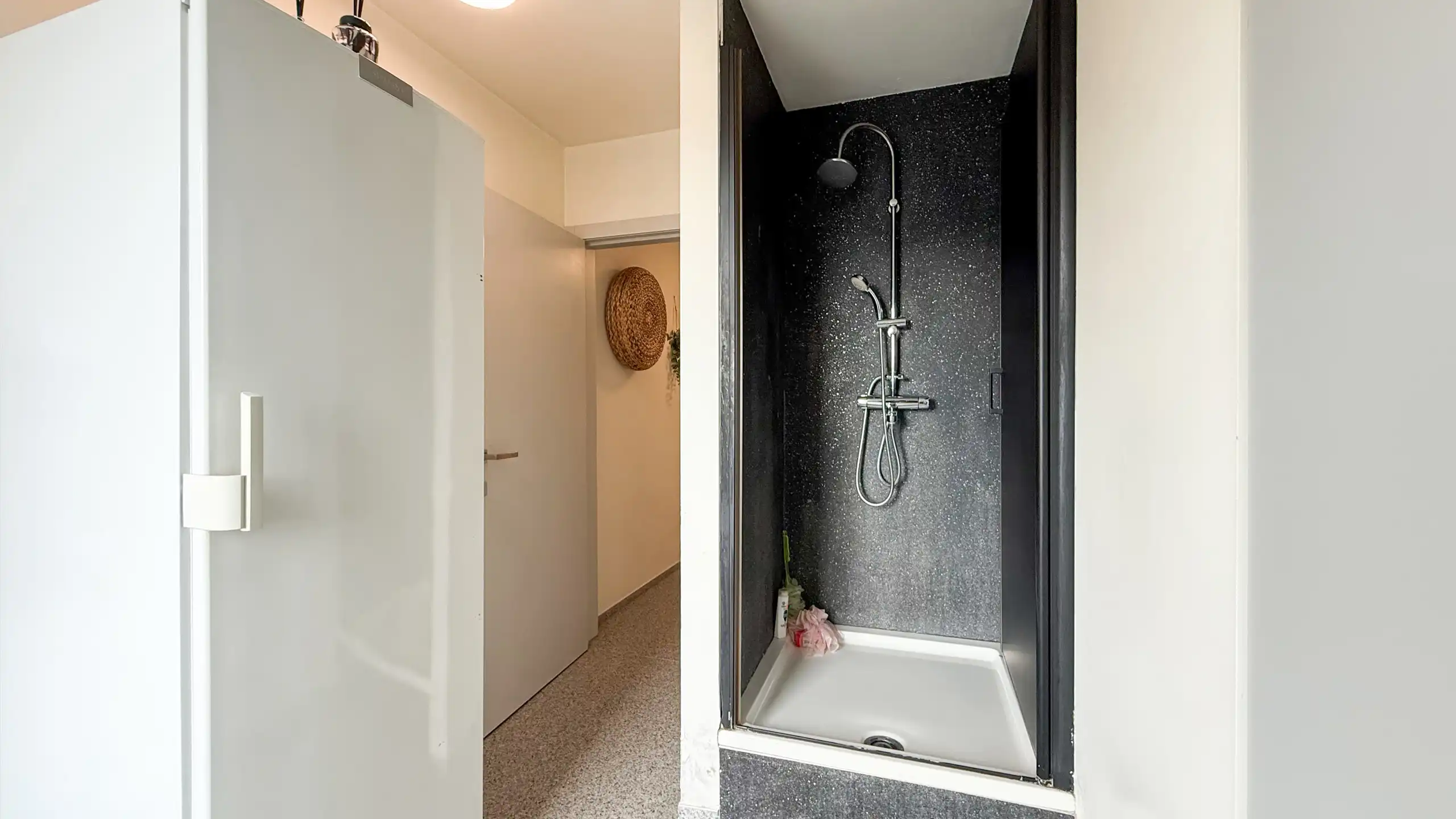 Ruim energiezuinig duplex appartement met 3 slaapkamers! foto 17