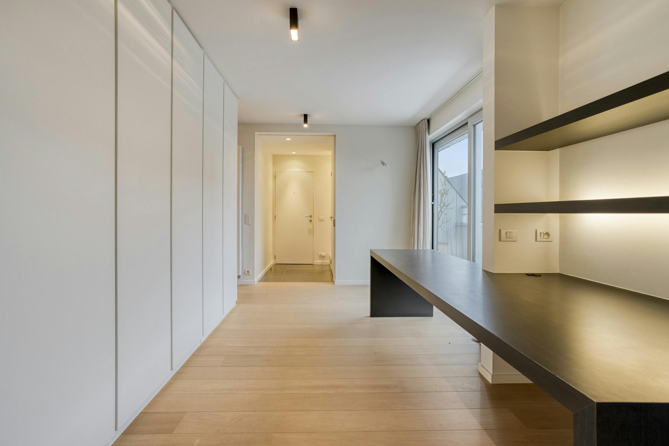 Stijlvol duplex appartement te koop aan de Kleine Bassin foto 5