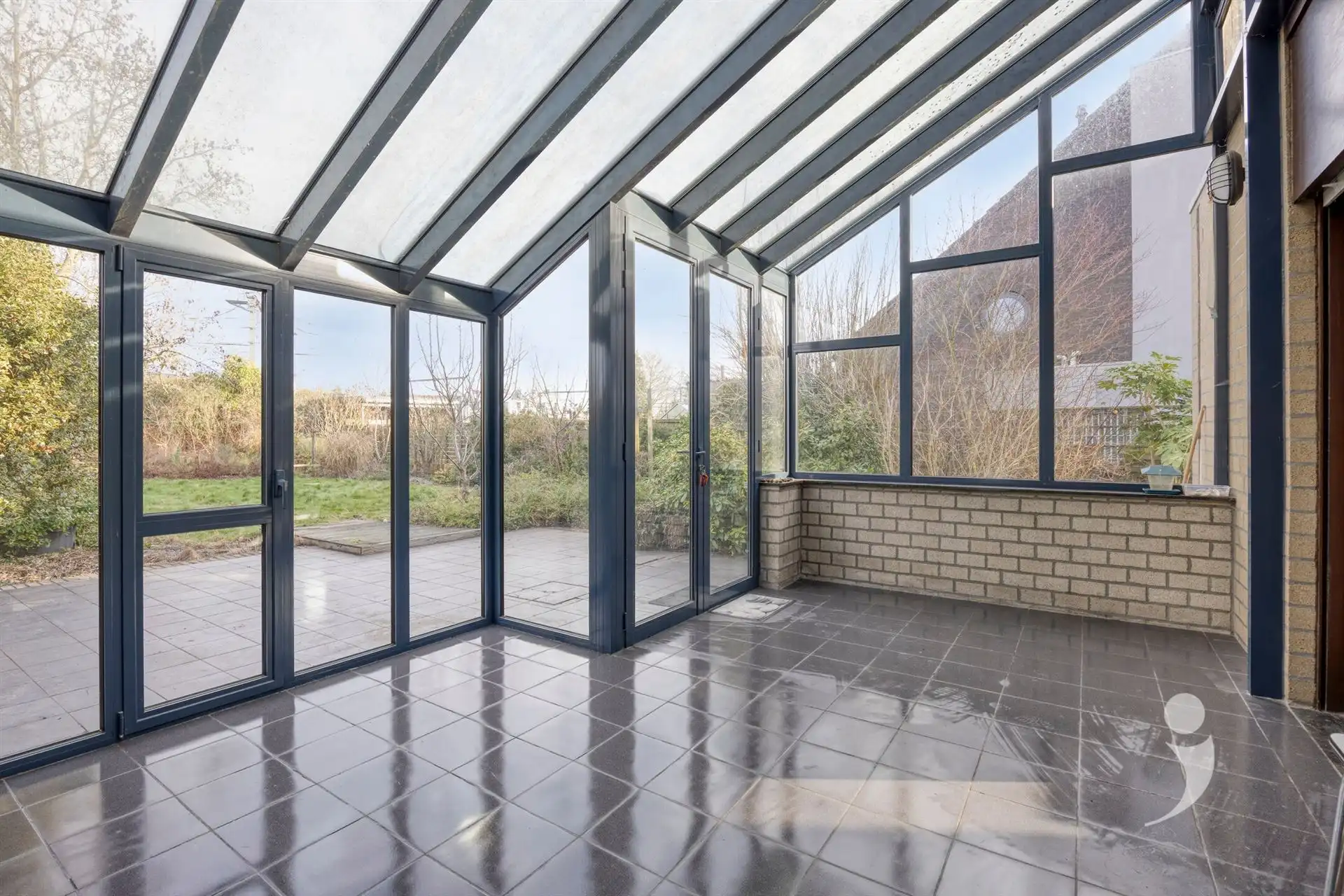 Karaktervolle architectenwoning met zonnige tuin van 10 are foto 14