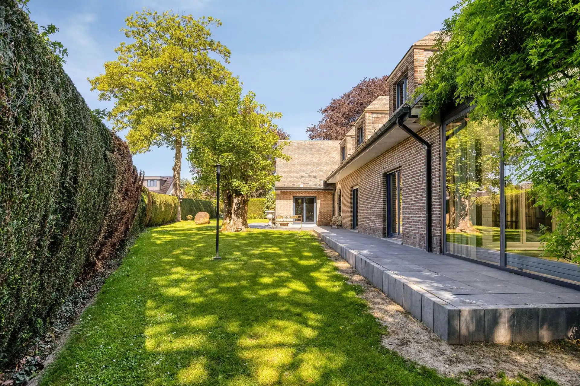 Prachtige villa in residentiële A+  woonwijk foto 45