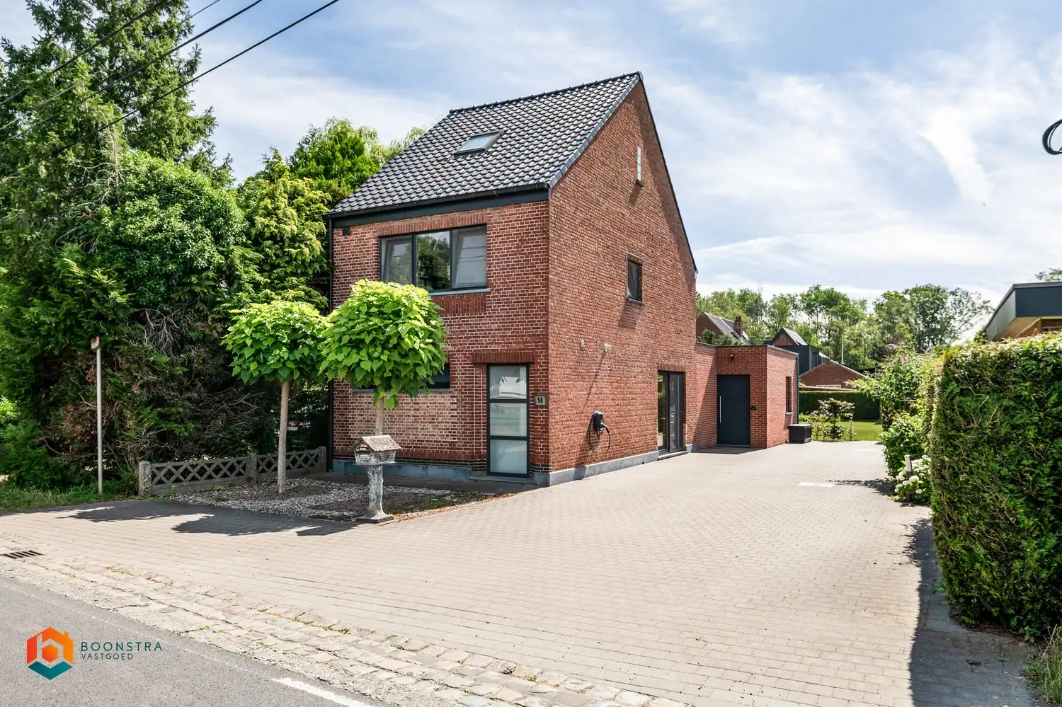Instapklare woning met 3 slpkrs op een perceel van 600m² te Bonheiden foto {{pictureIndex}}