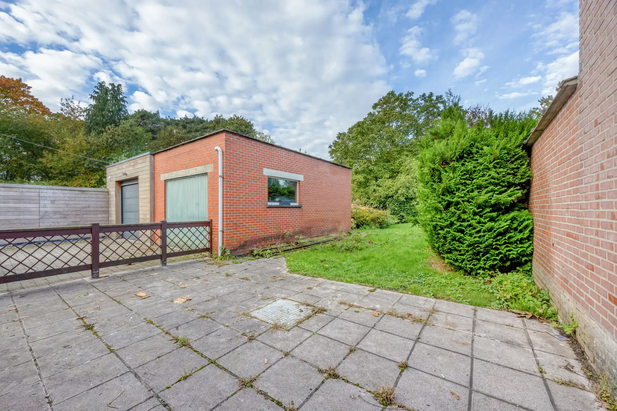 Halfopen woning met renovatiepotentieel te 's-Gravenwezel foto 28