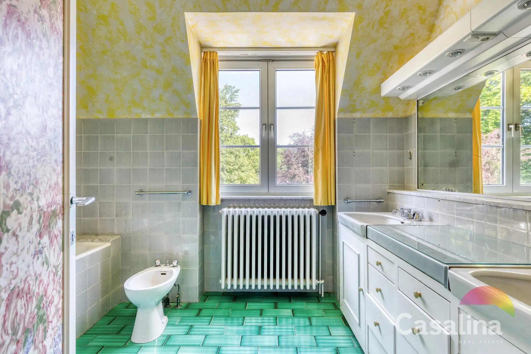 Wijk Baron Albert d'Huart–Viergevelvilla met veel potentieel foto 17