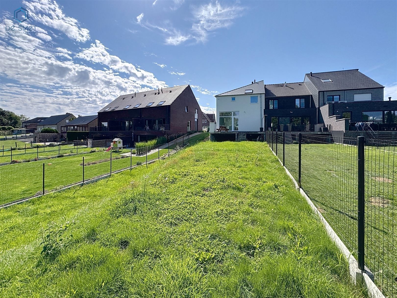 PRACHTIGE BEN-NIEUWBOUWWONING MET 3 SLPK, DRESSING, INBOUWKASTEN & TUIN ZARLARDINGE foto 14