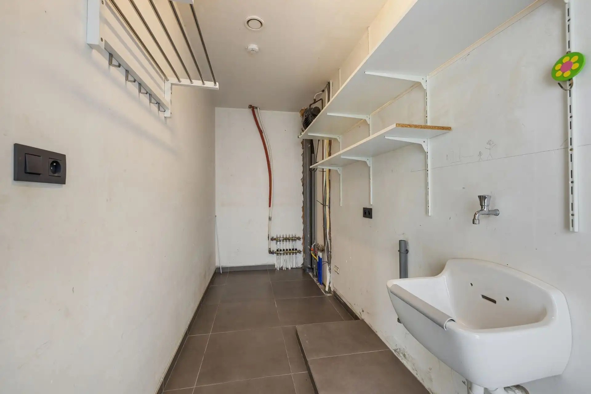 Ruime gezinswoning met 3 slaapkamers en 2 badkamers op een absolute toplocatie foto 9