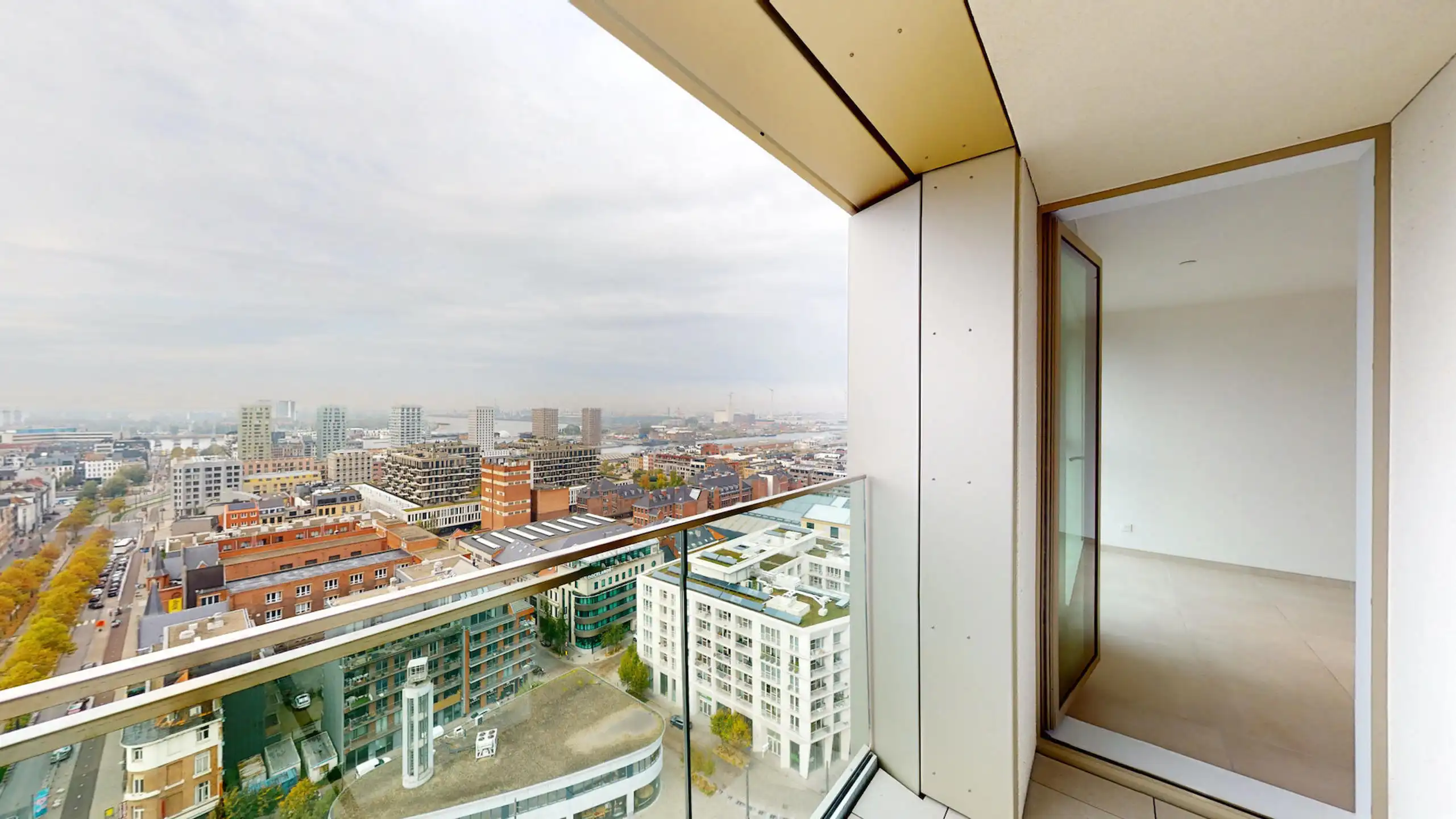 ANTWERPEN EILANDJE - Panoramisch wonen foto {{pictureIndex}}