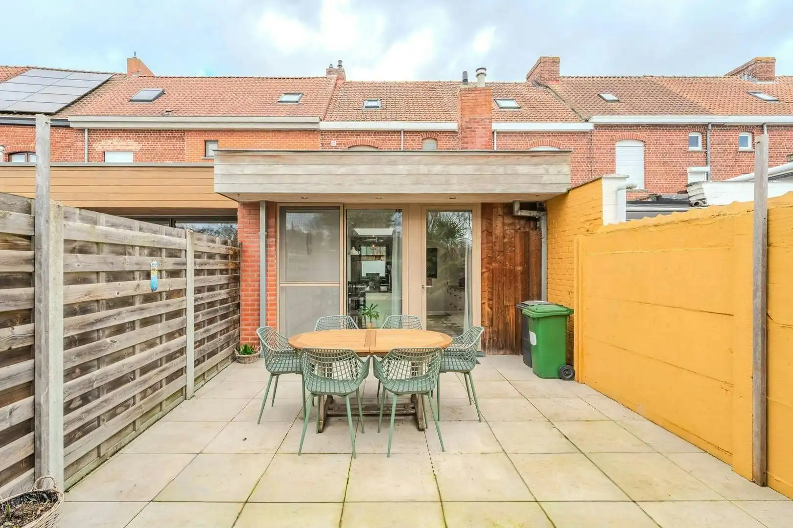 Recent gerenoveerd huis te koop in Ieper foto 12