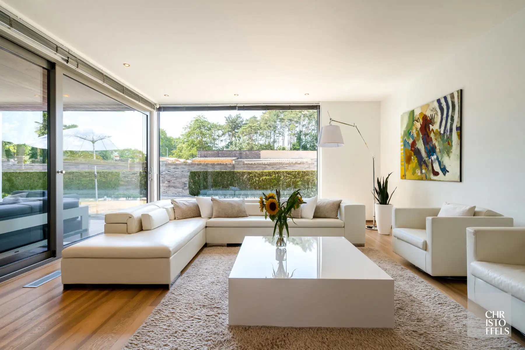 Moderne villa in residentiële omgeving!  foto 16