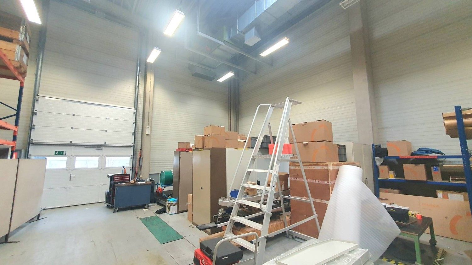 500m² kantoren met 350m² magazijn foto 17