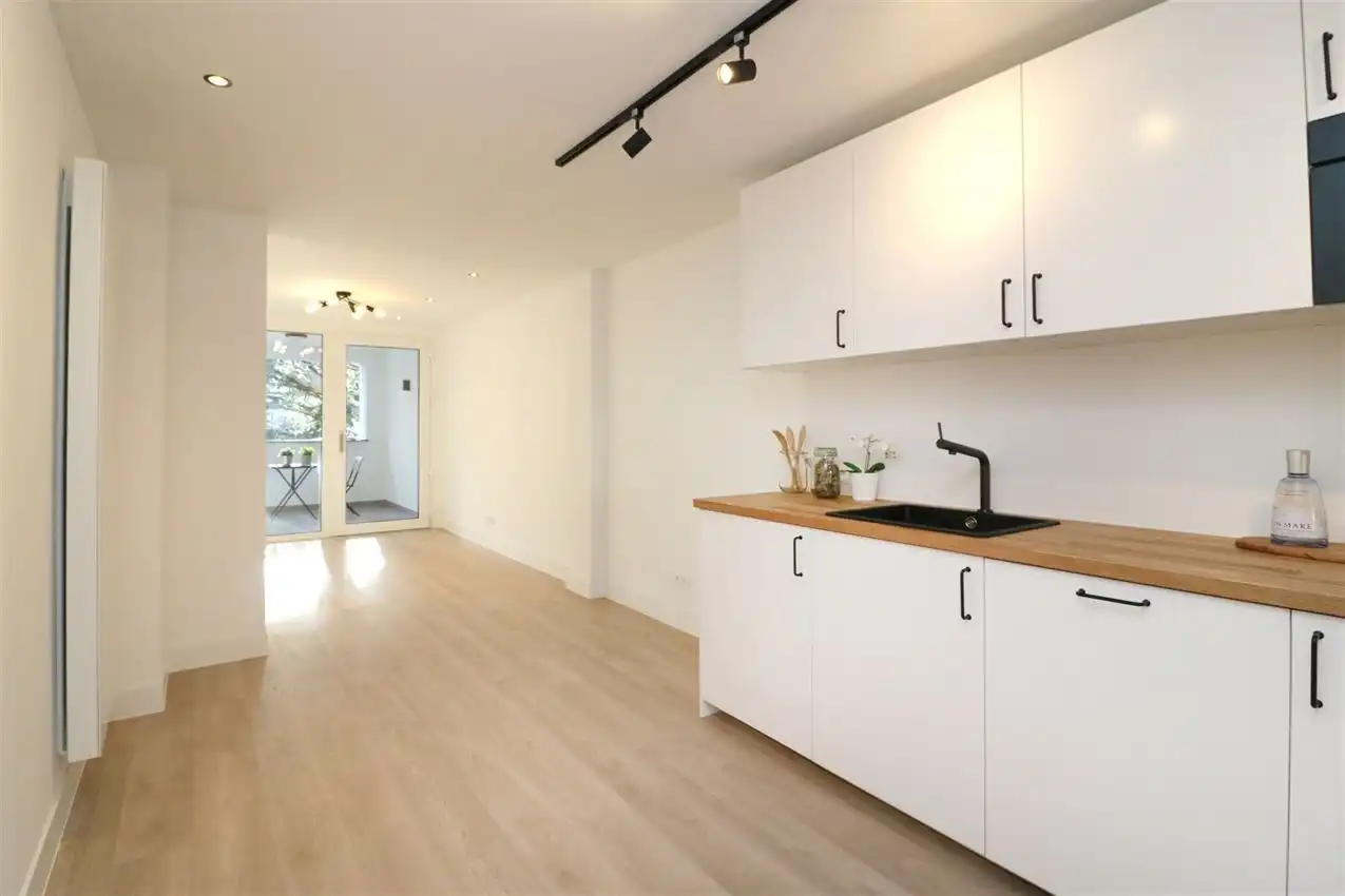 gerenoveerd, energiezuinig, inpandig Zgericht terras en garage foto 18