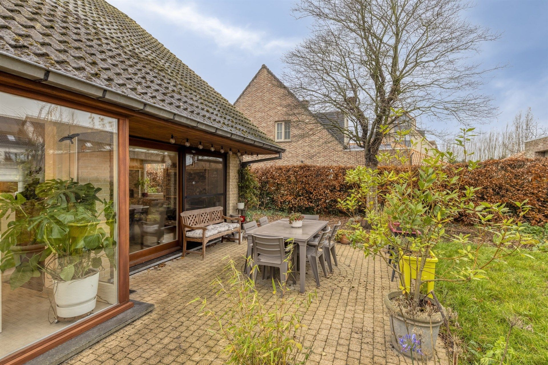 Woning met 4 slaapkamers in een rustige woonwijk foto 16