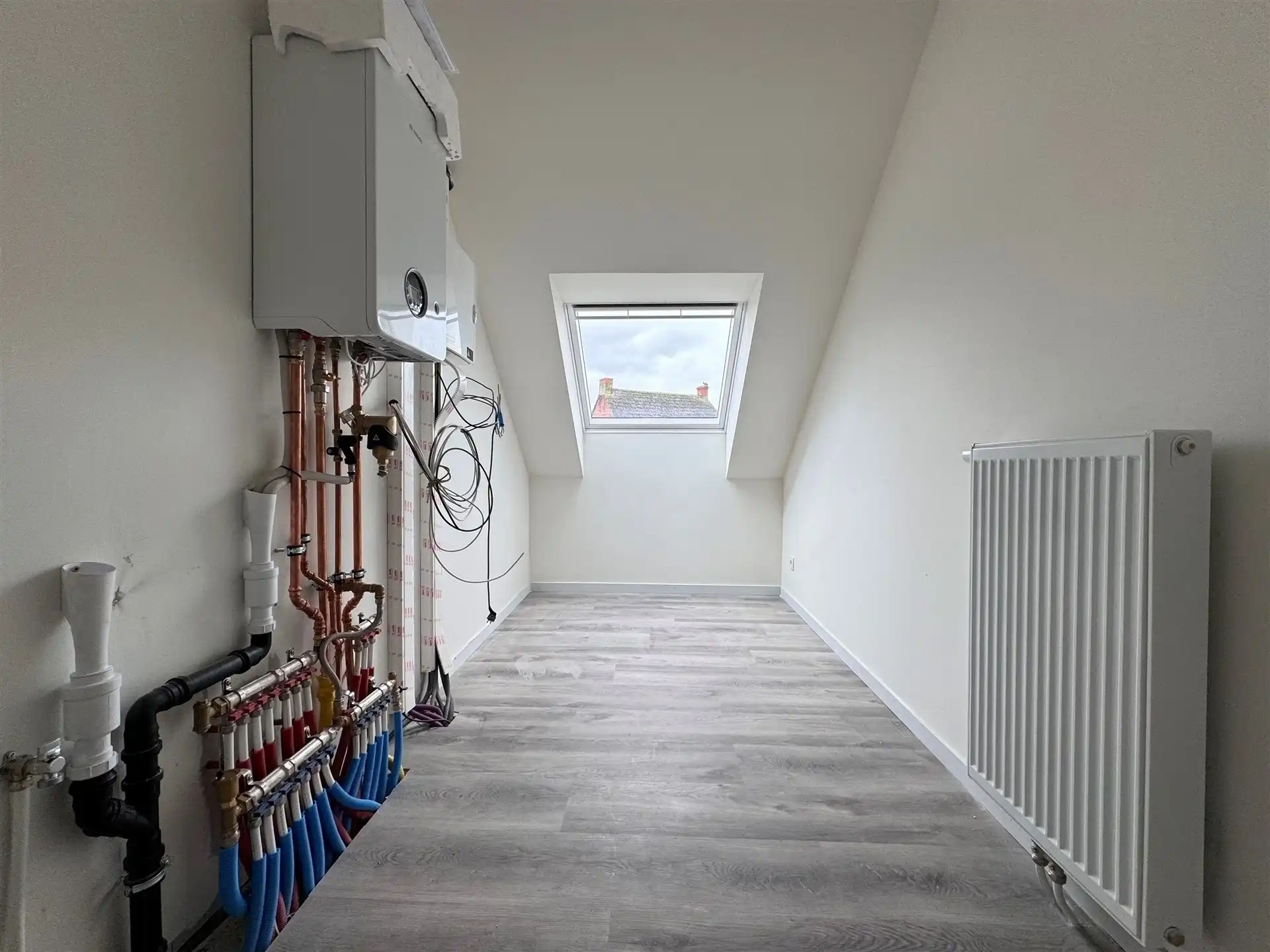 Energiezuinig gerenoveerd appartement met 2 slaapkamers. foto 22
