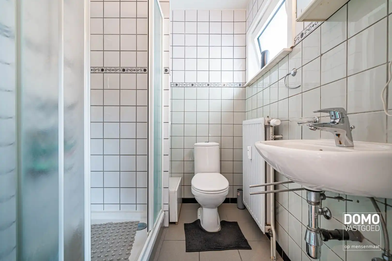 INSTAPKLAAR 1 SLAAPKAMERAPPARTEMENT VAN 58M2 MET TERRAS, GARAGEBOX EN BERGING BINNEN DE GROTE RING VAN HASSELT foto 10