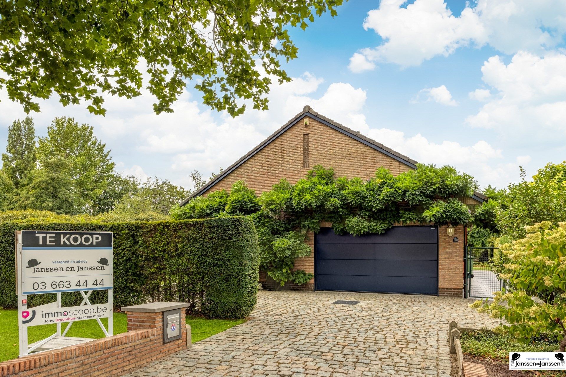 Hoofdfoto van de publicatie: Charmante laagbouwwoning met 3 slaapkamers en prachtige tuin