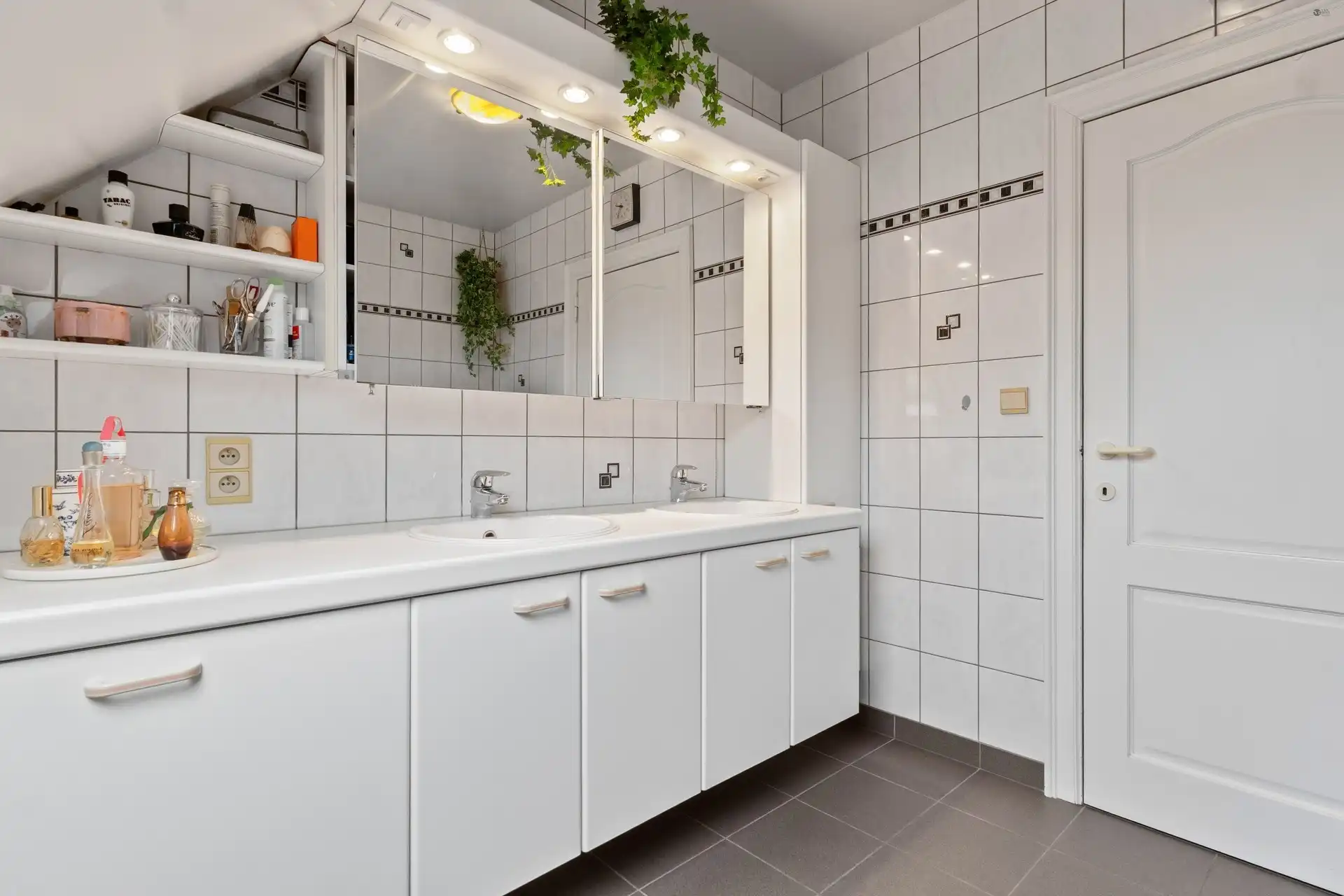 top onderhouden en energiezuinige woning + magazijn foto 15