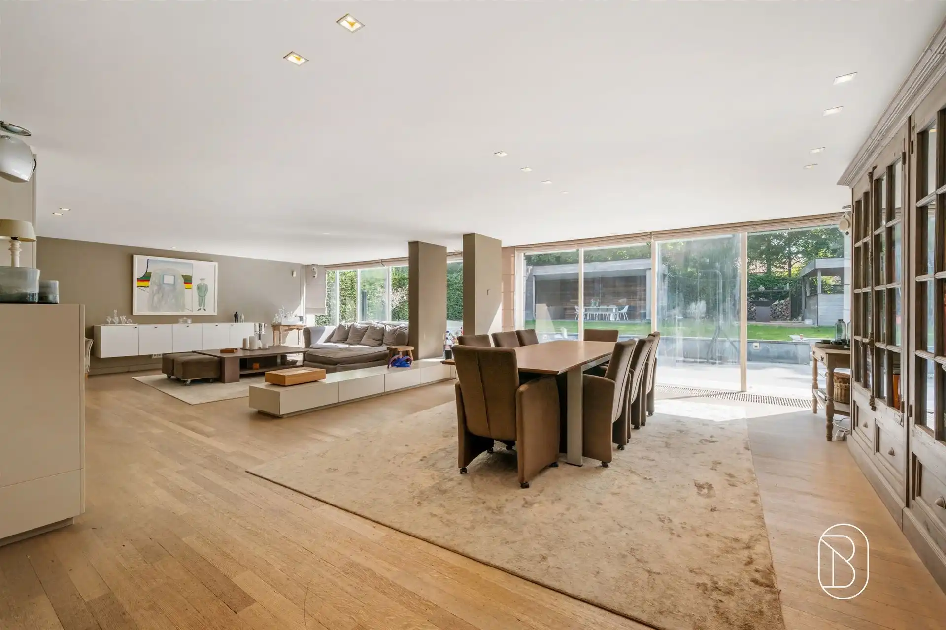 Grote architectenwoning met mooie tuin + bijgebouw foto 11