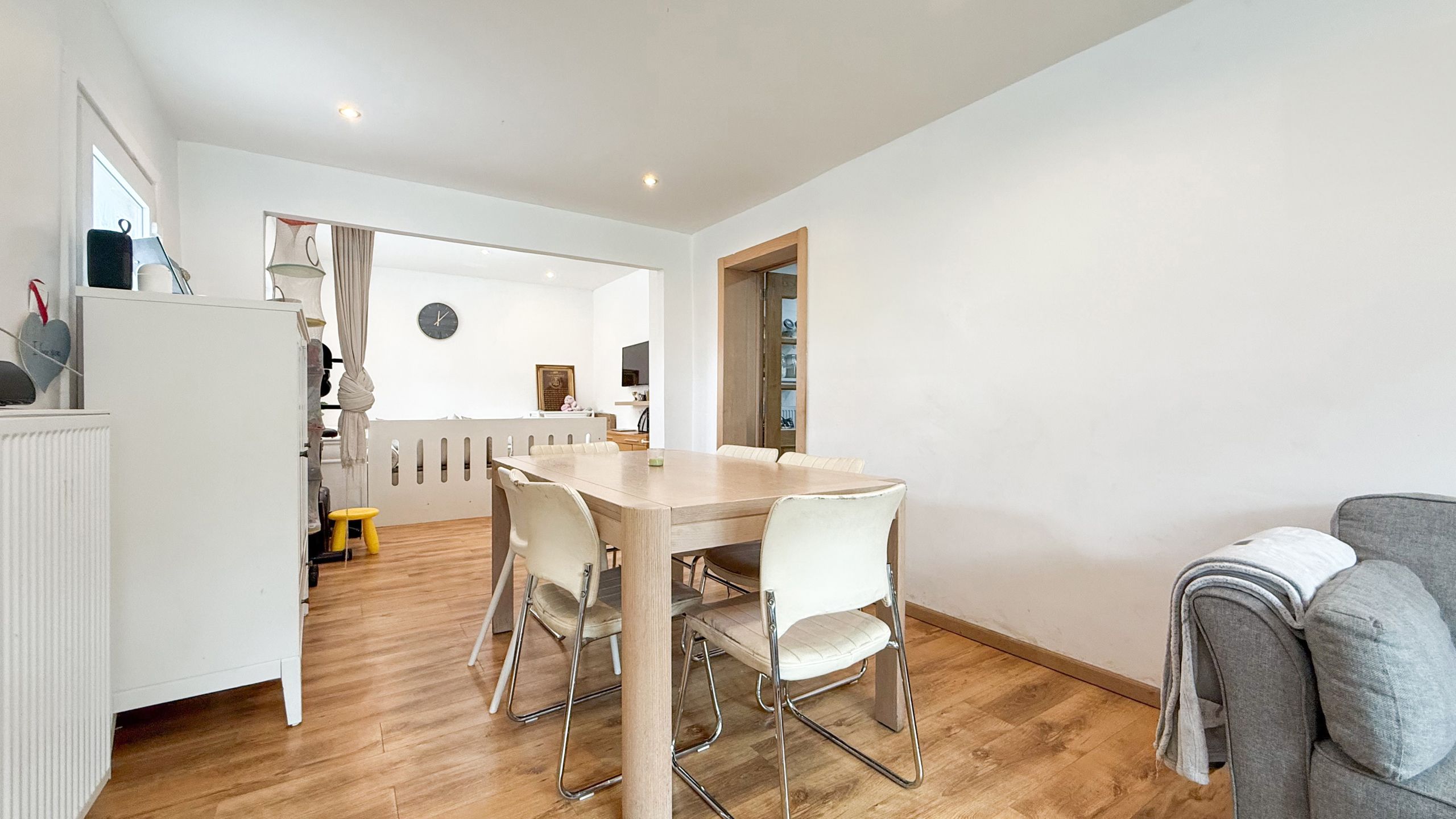 Woning met handelsruimte en 203 m² woonopp. te Houthalen! foto 6