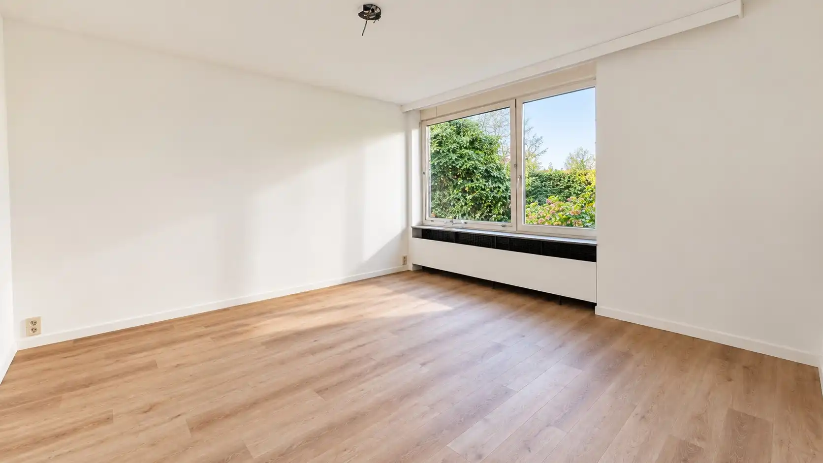 Ruime vrijstaande woning met prachtige tuin, zonnig terras en inpandige garage te Waasmunsterse Steenweg – Sint-Niklaas, richting Waasmunster foto 10