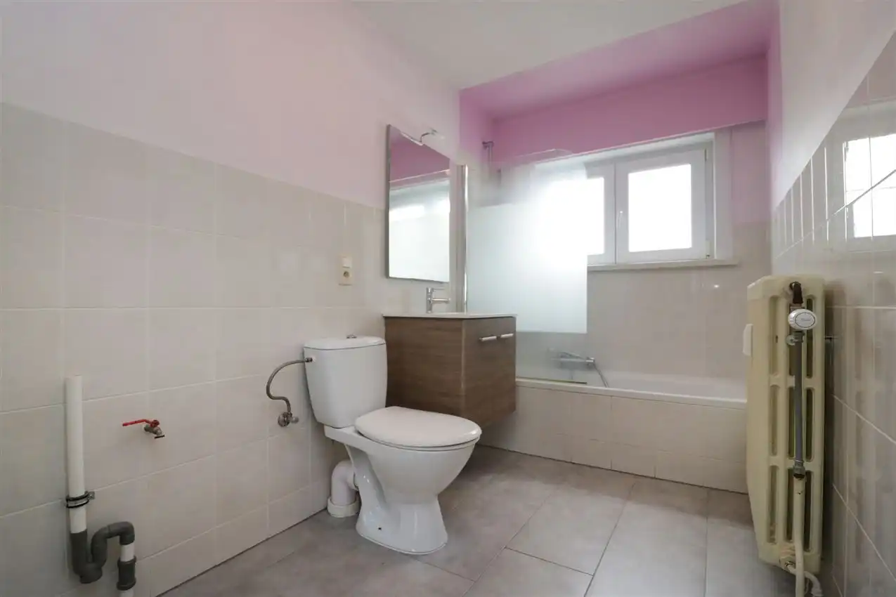 Opbrengsteigendom (handel & 4 app) op toplocatie foto 61