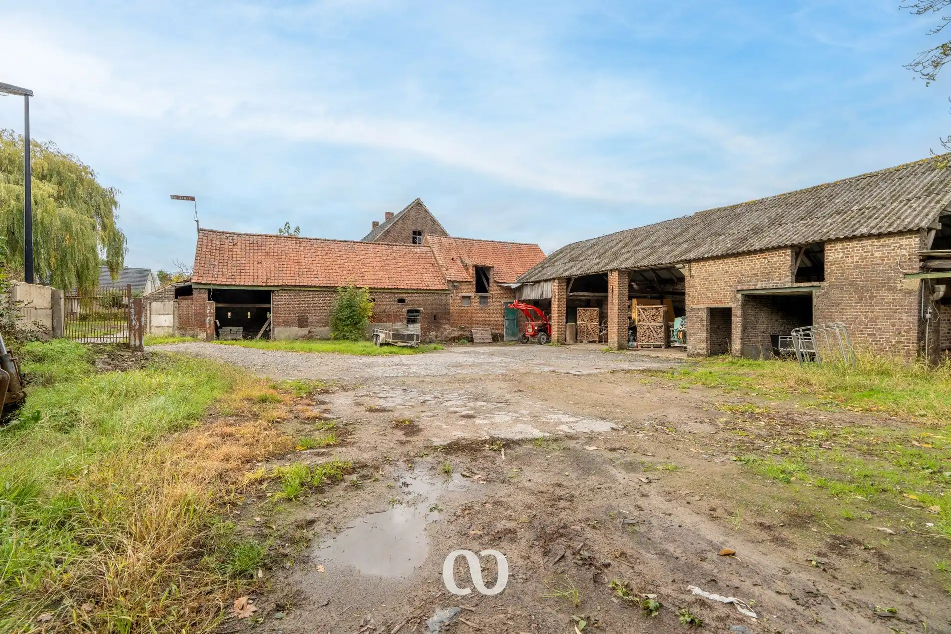 Prachtig gelegen bouwgrond geschikt voor 1 of 2 open bebouwingen foto 7