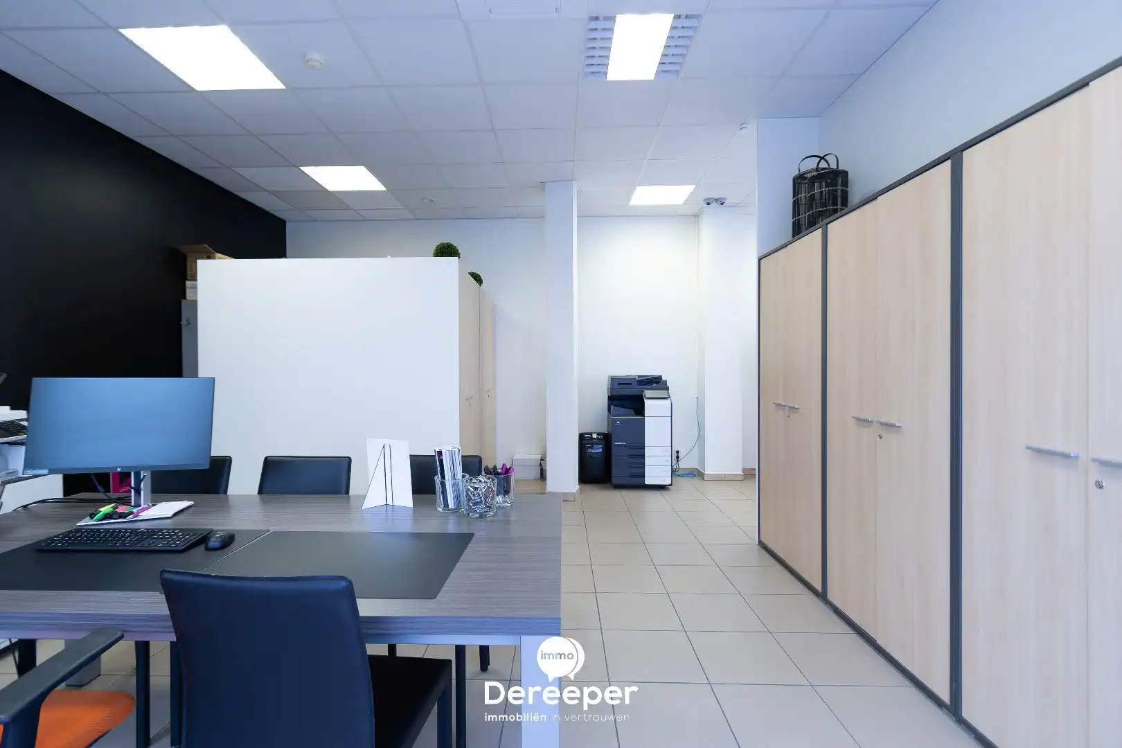 HANDELSRUIMTE VAN 73 M² OP TOPLOCATIE AAN DE MARKT IN GISTEL foto 7