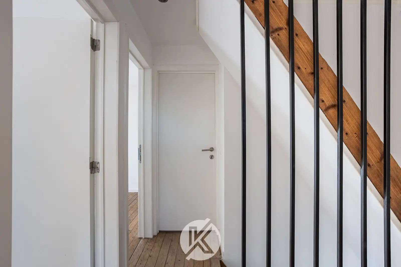 Gerenoveerde woning in een rustige straat foto 14