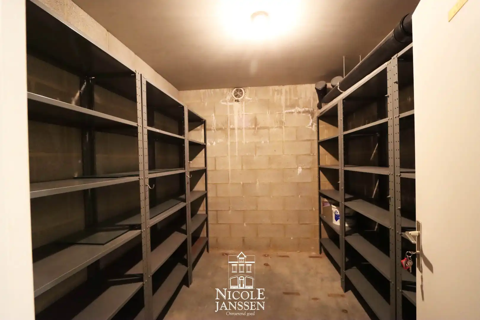 Ruim ingedeeld appartement foto 21