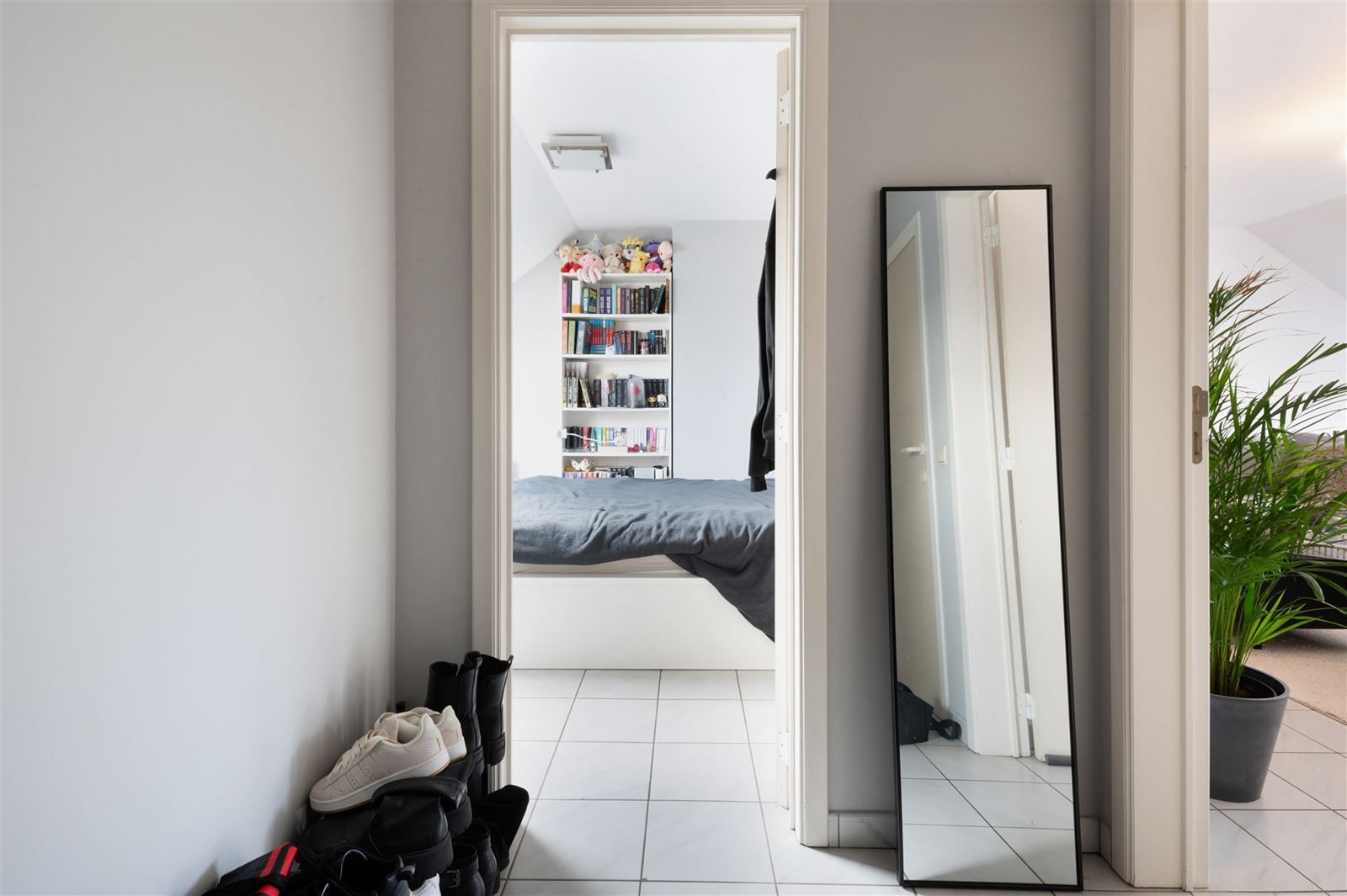 Lichtijke penthouse met terras en garagebox foto 7