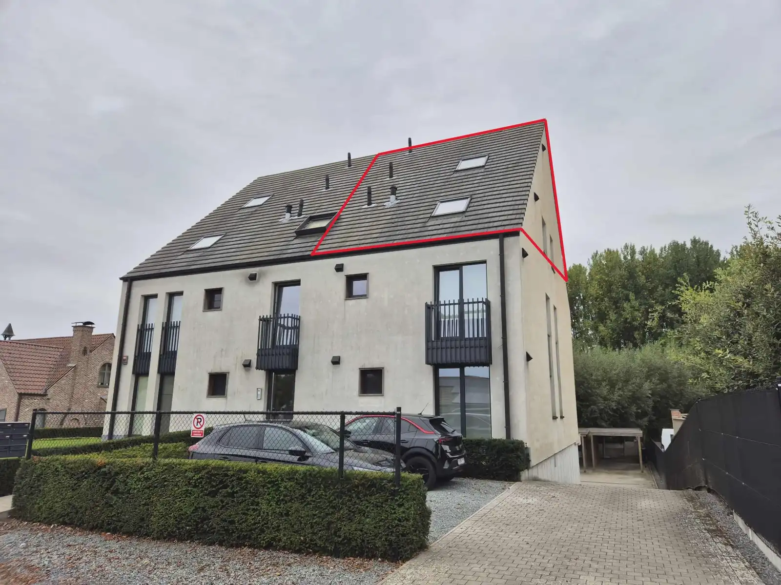 Duplex met 2 slaapkamers, parkeerplaats en EPC A foto {{pictureIndex}}
