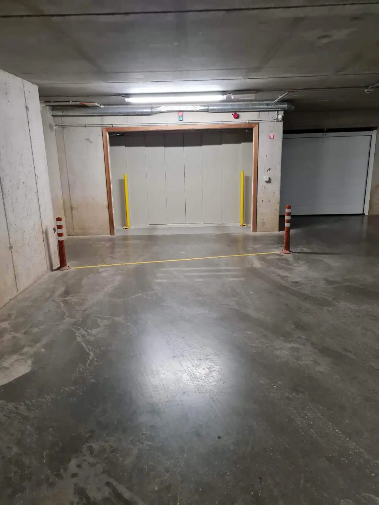 Ondergrondse garage nabij Nieuwpoort-Bad. foto 4