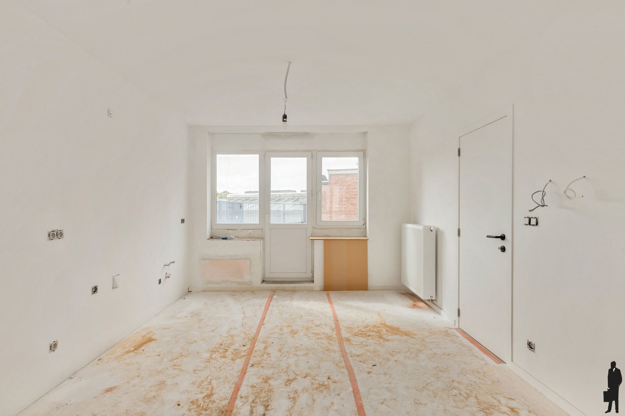 Handelsgelijkvloers met gerenoveerde triplex in het centrum! foto 11