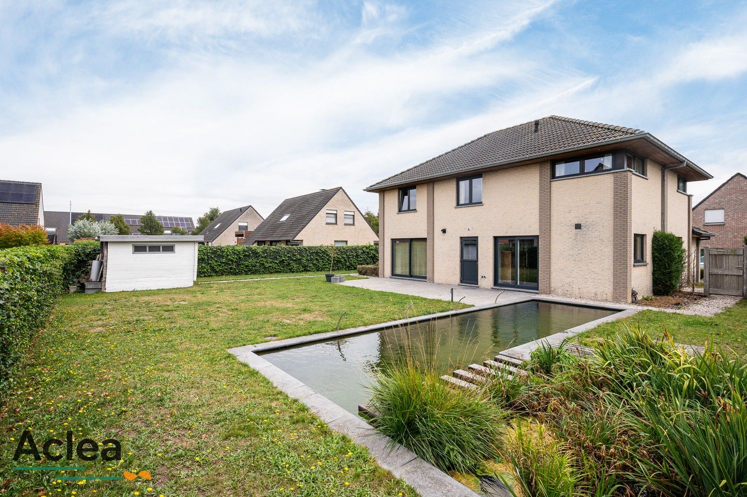 Moderne alleenstaande woning op een ruim perceel foto 26