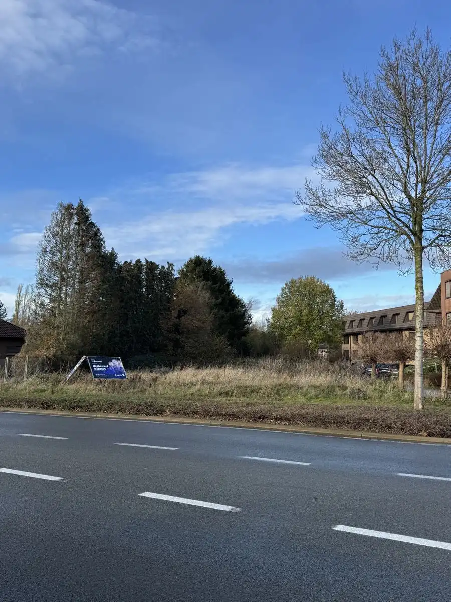 Mooi groot bouwperceel, ca. 1555 m², gelegen naast WZC Nethehof foto 4