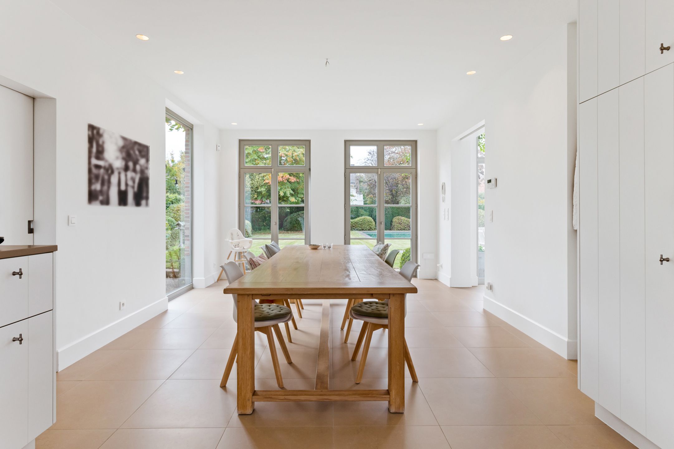 Uitzonderlijk mooie en recente woning op schitterend perceel foto 6